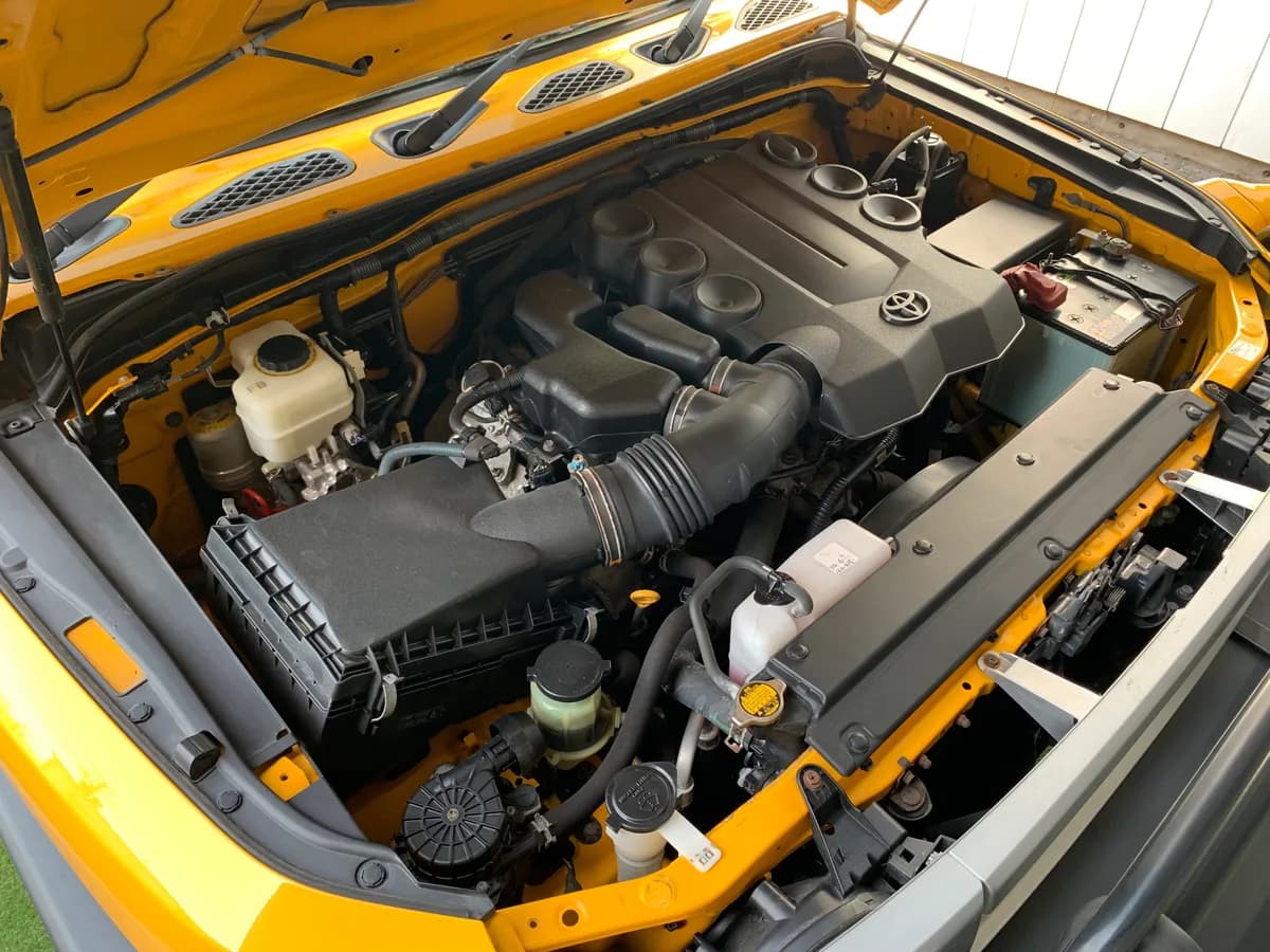 Toyota FJ Cruiser 2011 — photo 6