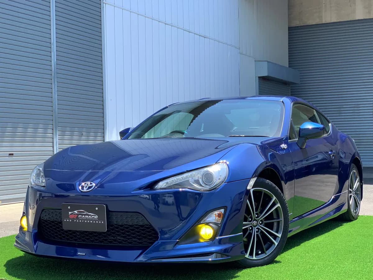 Toyota 86 (GT86) 2014 — front view